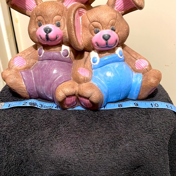 Easter Ceramic Hugging Bunnies - Picture 3 of 6